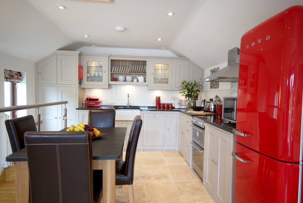 Gillyflower's open plan kitchen and dining room