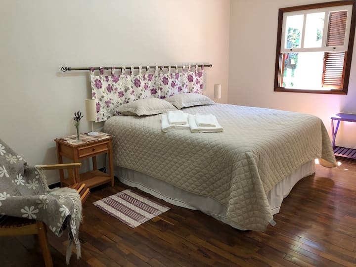 Suite com cama特大号套房