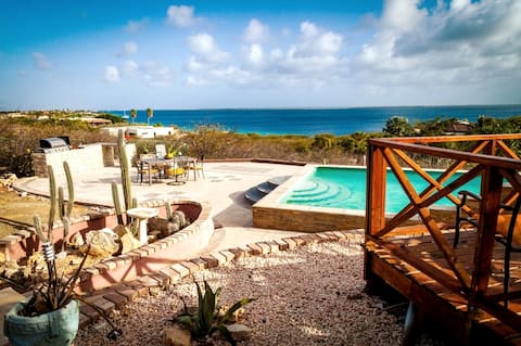 Flamboyant: Sea View/Sea Access /Rental Car Option