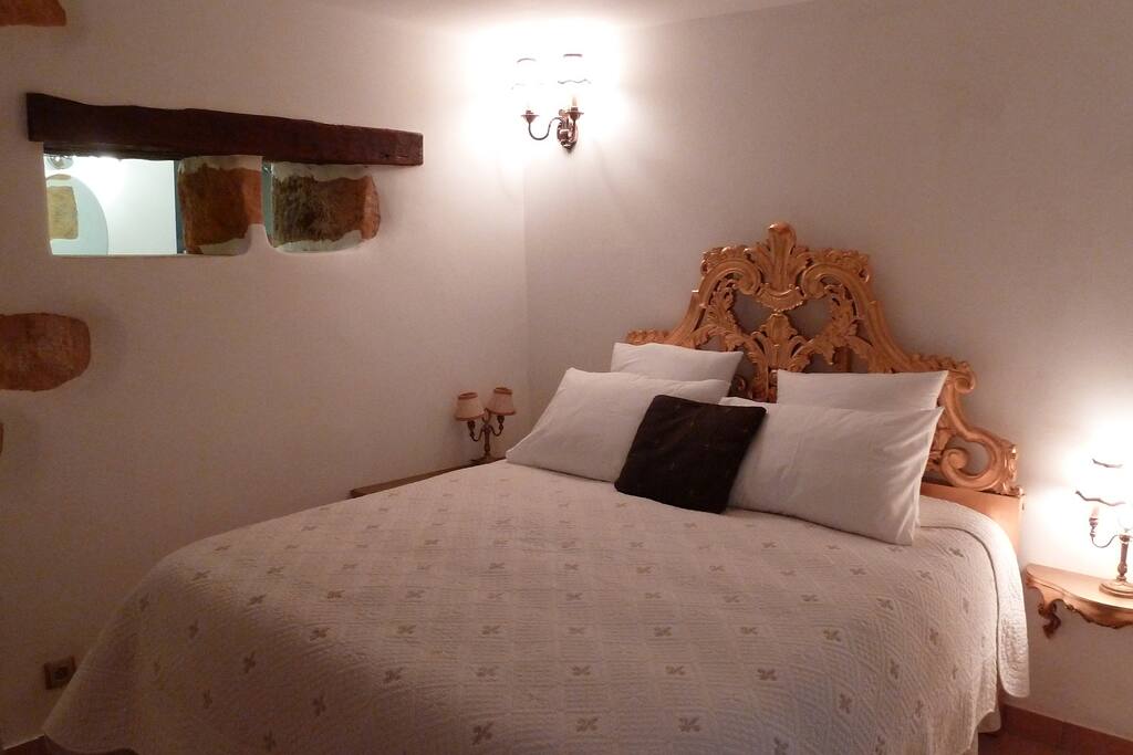 Pour 2 nuits ou plus vous vivrez des nuits Royales dans cette suite
