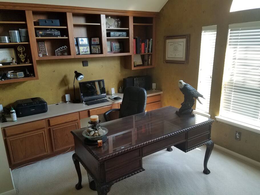 Home Office & WiFi