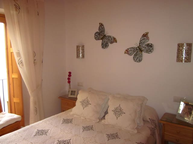 PRECIOSO APARTAMENTO REFORMADO CASCO ANTIGUO