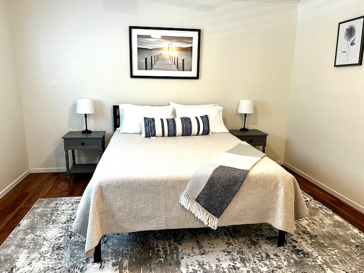 מיטת קווין סייז עם מזרן ויסקו