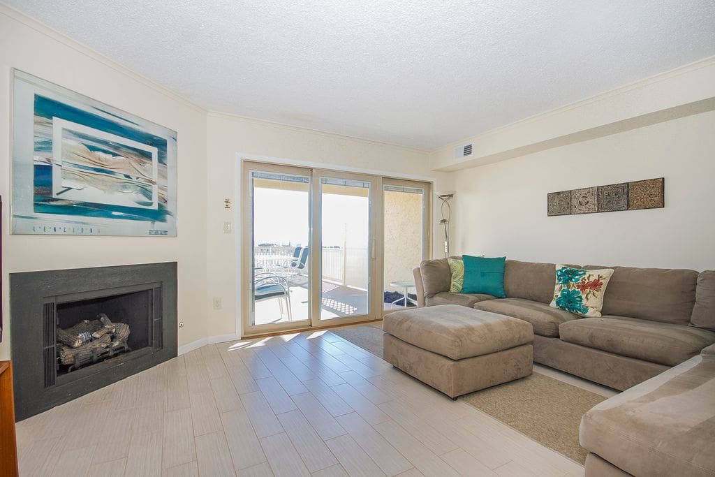 Living room 1