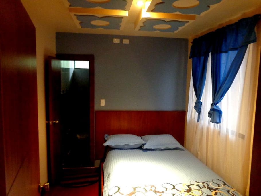 Habitacion de dos camas, bano privado