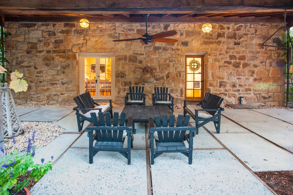 outdoor seating area