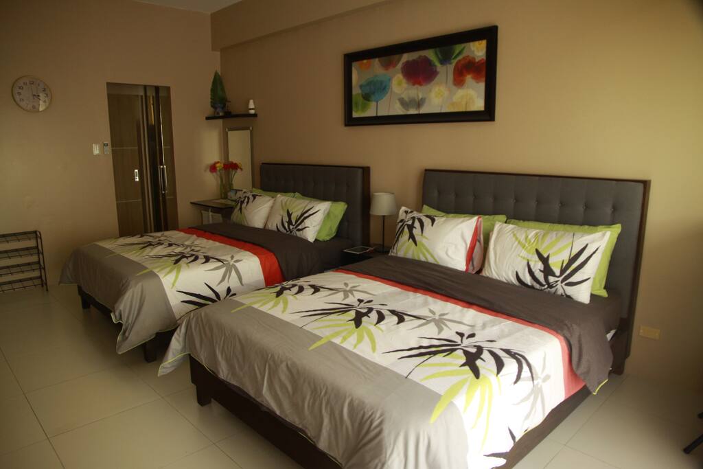 2 Beds
(Picture 3)