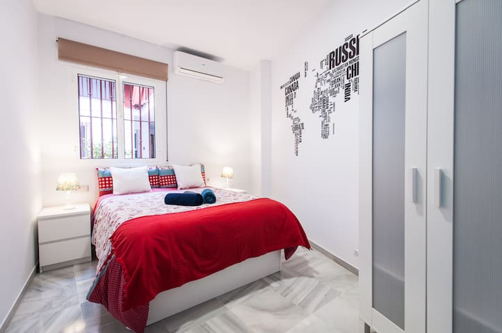 Nice Firenze Room in Seville City Center