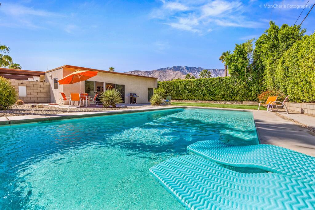 SanJacinto Mountain views
