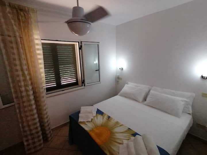 3. Dormitorio doble, planta baja. 