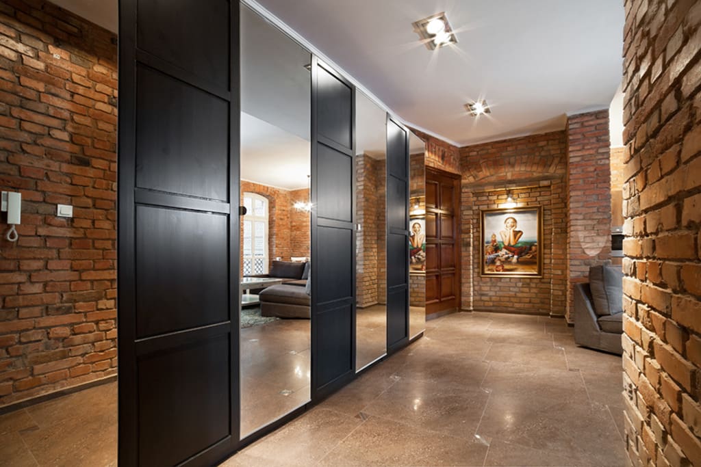 Entry View and Closet