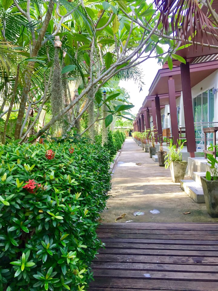 Hotel at Naiyang beach near Phuket airport Bungalows for Rent in