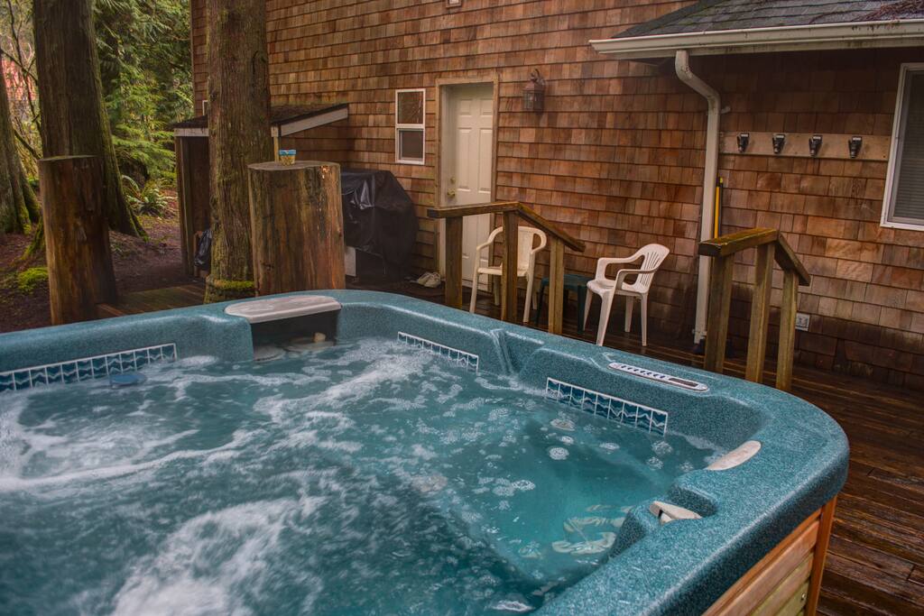 Eagle Falls lodge