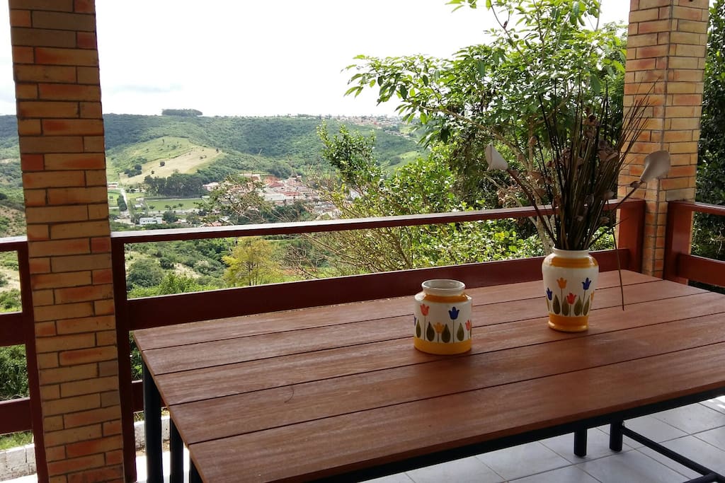 varanda com vista para Bananeiras
