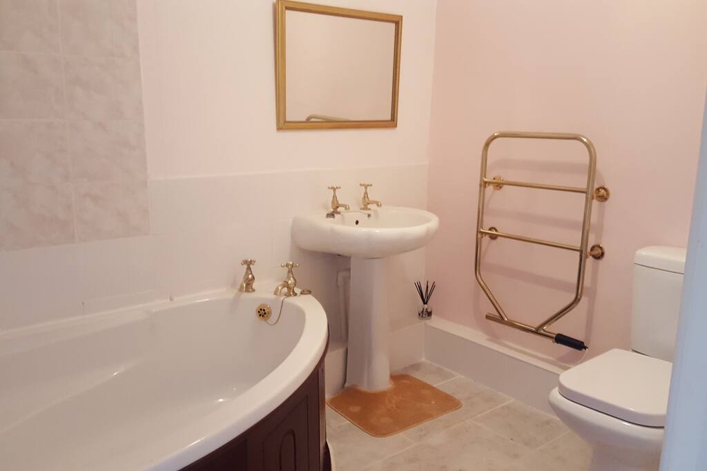 Private bathroom with free shampoo bubble bath amd shower cream.