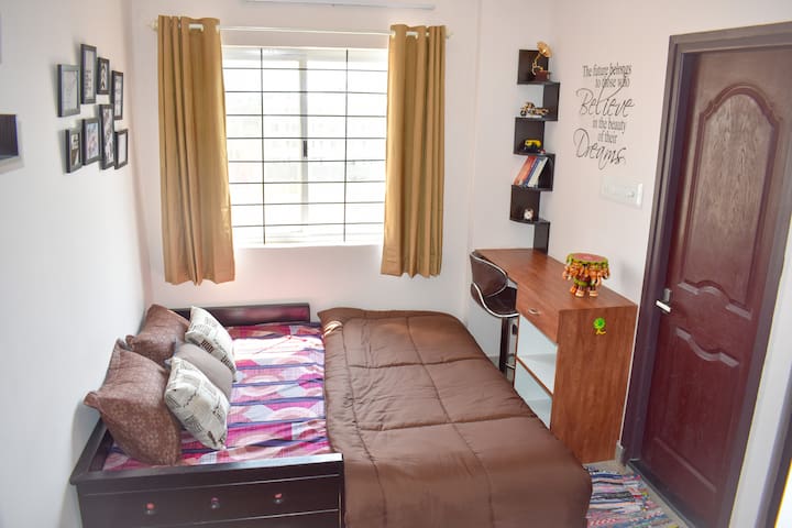 Quiet, Clean & Cosy Studio near Manyata Tech Park