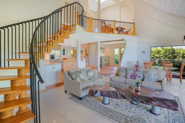 Luxury 2-Story Oceanfront Condo w/ Views & Pool gallery image 4