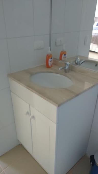 Lava manos baño