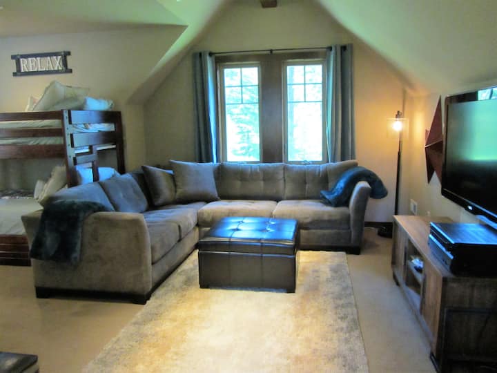 Habitación con literas arriba