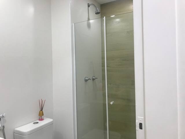 5 min. Parque Olímpico Cidade do Rock 15 min praia gallery image 3