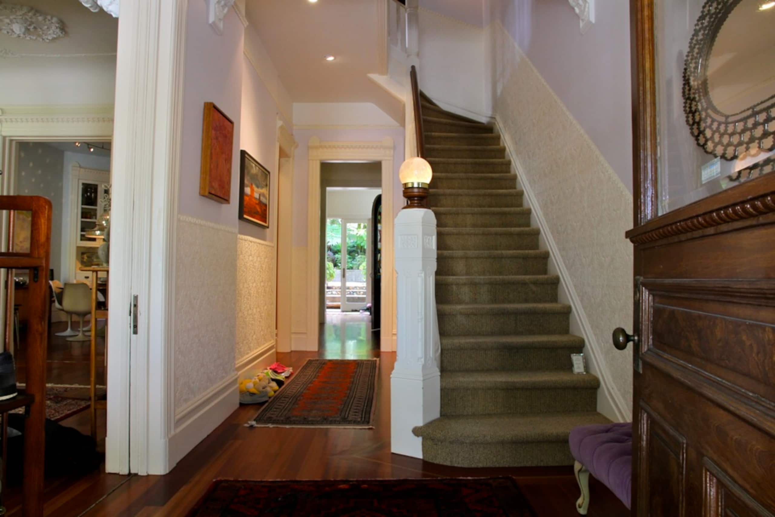 Home in San Francisco · ★5.0 · 3 bedrooms · 4 beds · 2.5 baths - Image 14