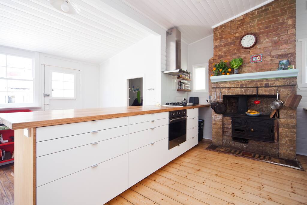 New well appointed kitchen