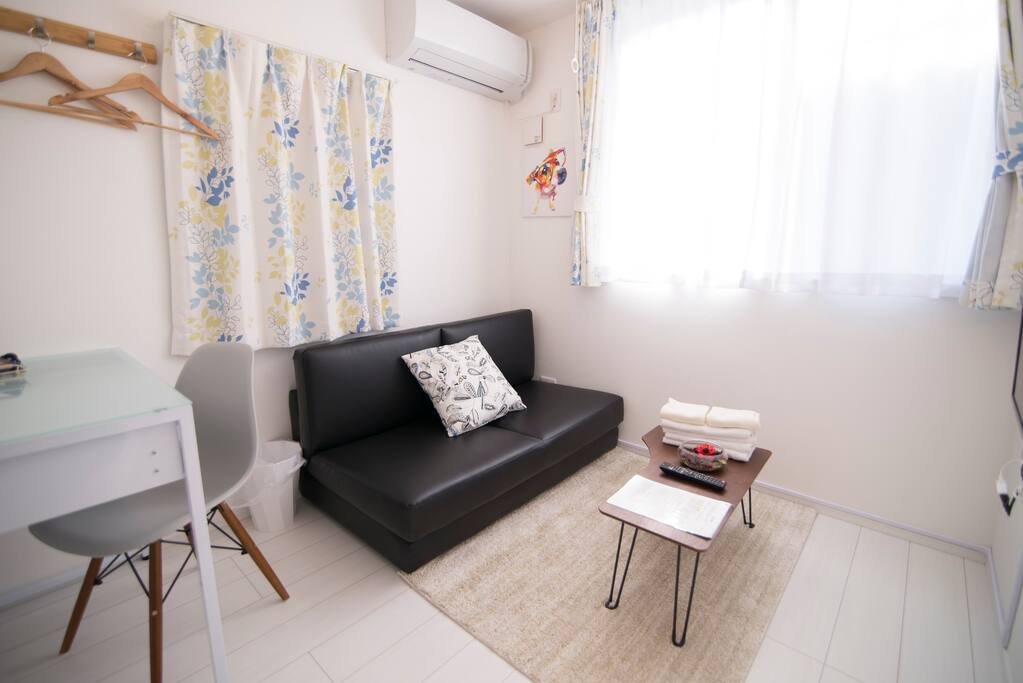 Bright room/明亮的房間