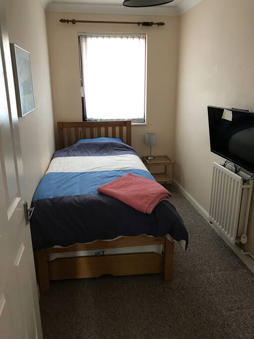 Bedroom 1 - Small single bedroom on the ground floor (no TV)