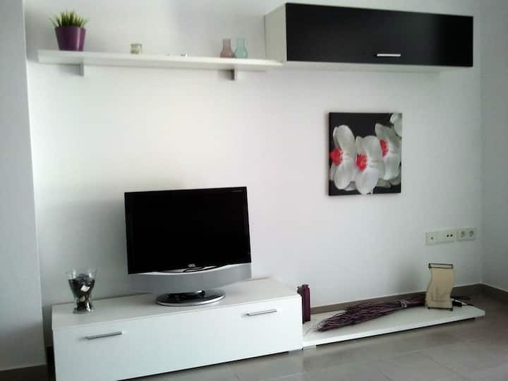 Trendy apartment in down town. WiFi