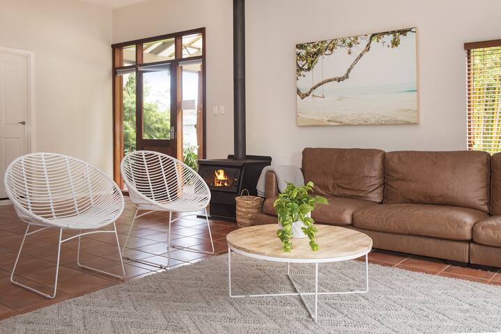 Margaret River Manor – amazing manicured gardens* gallery image 2