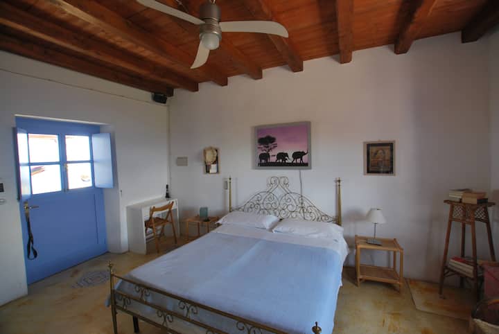 შიგნიდან