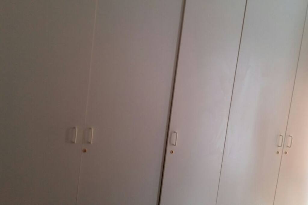 lots of cupboard space