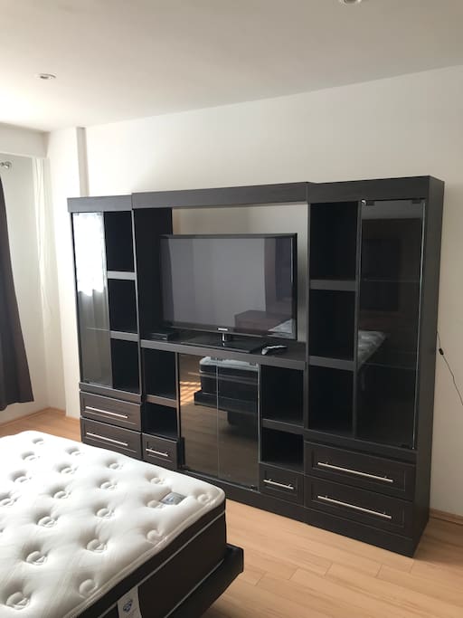 Tv with cable