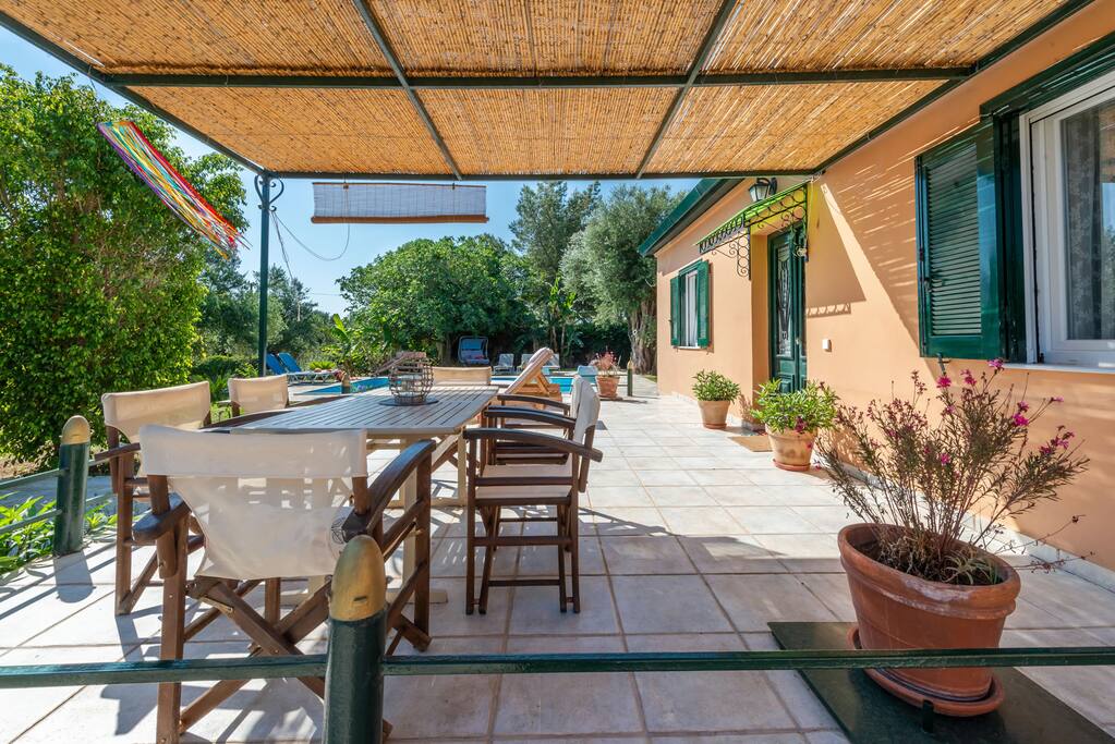 Outdoor dining area