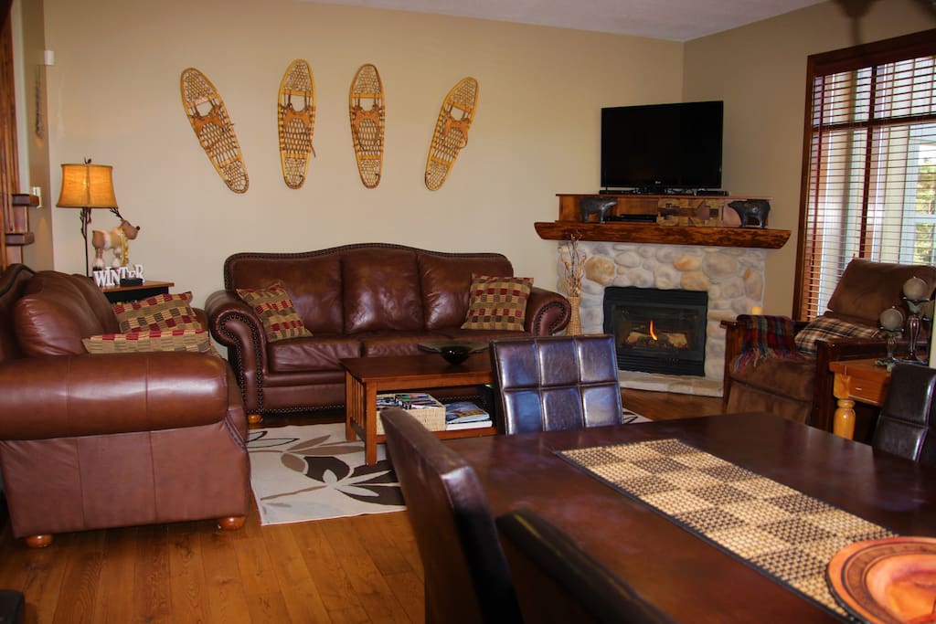 Open concept living room with gas fireplace