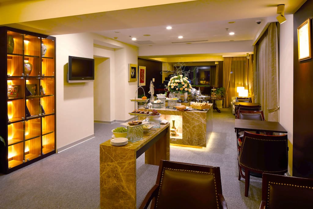 Club Lounge