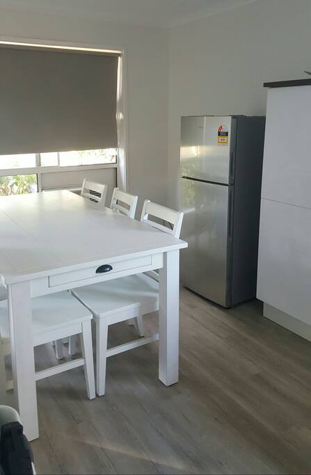 dining / kitchen