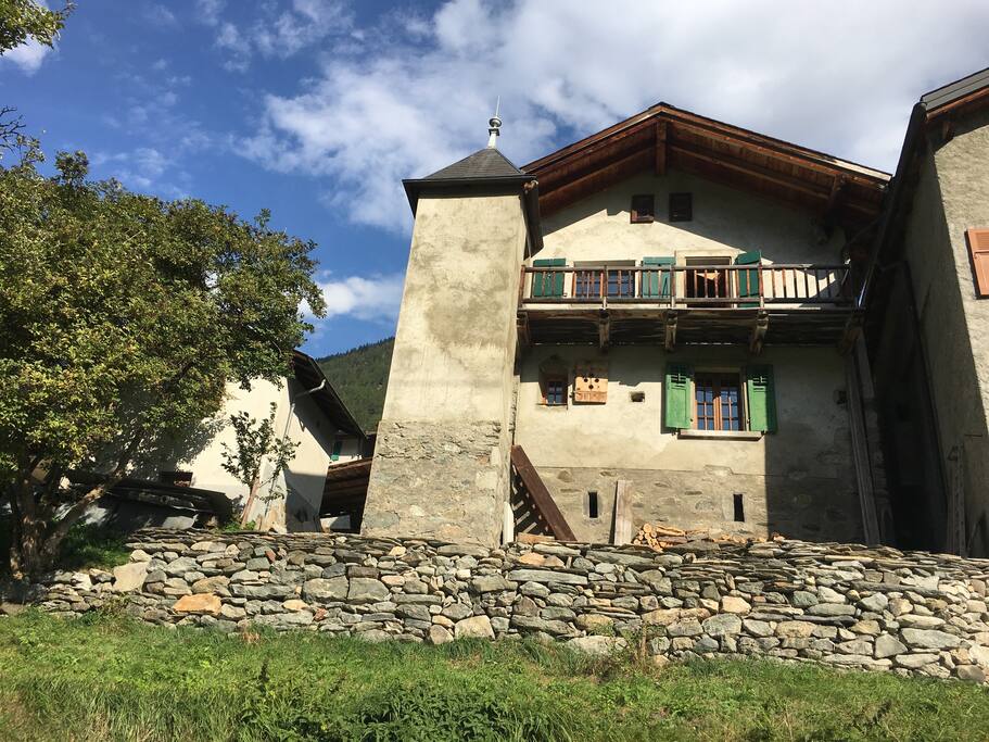 la maison avec sa tourelle