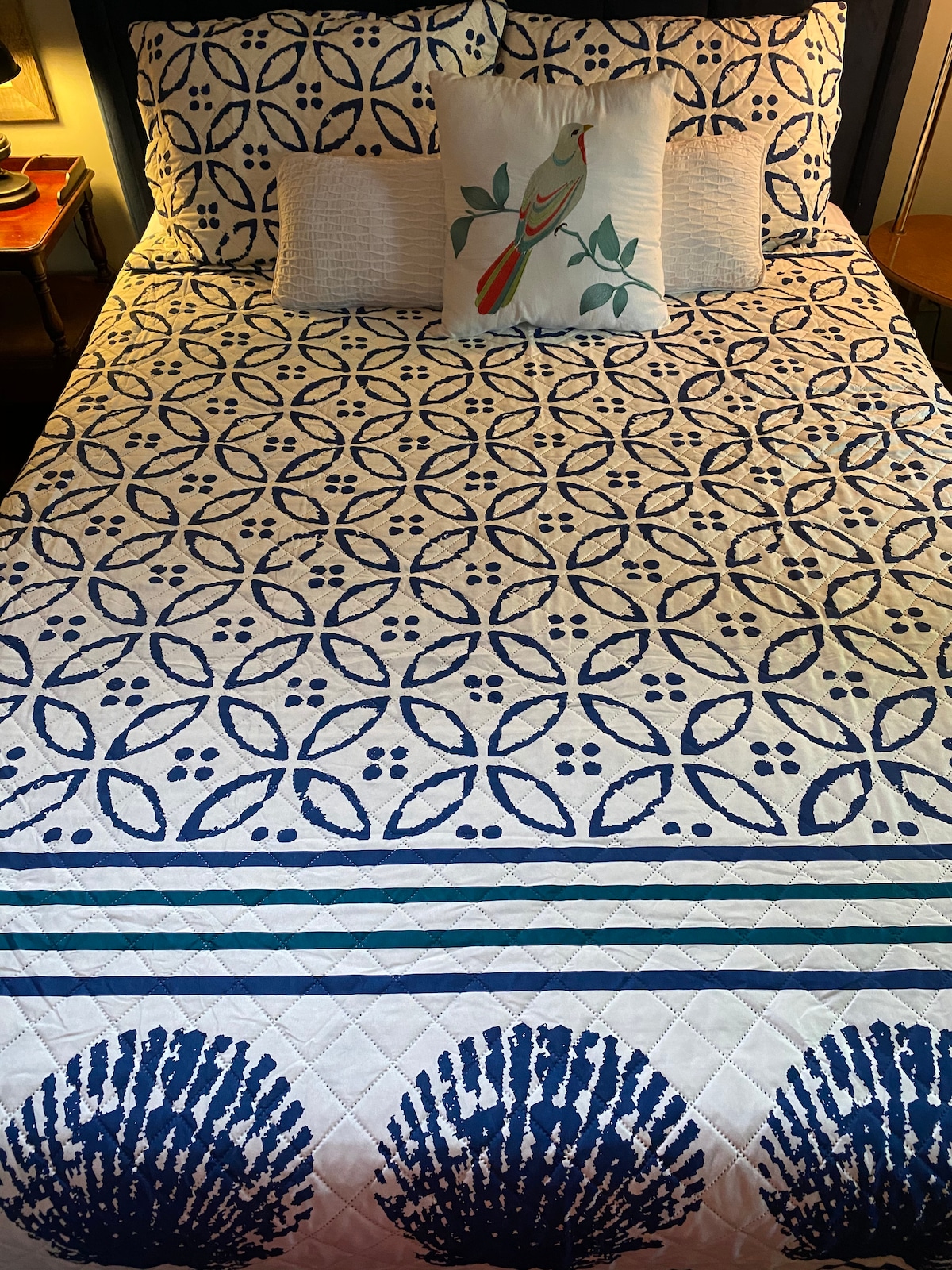 Cama doble principal
