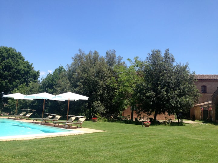 Farmhouse with pool (Lavanda)