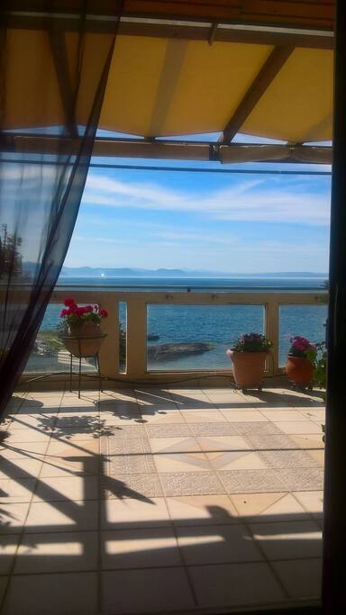 4 th floor balcony