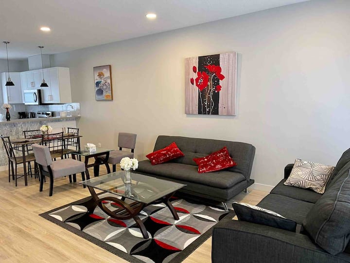 Havilah's Place, Regina. Near Airport & Mosaic. - Regina