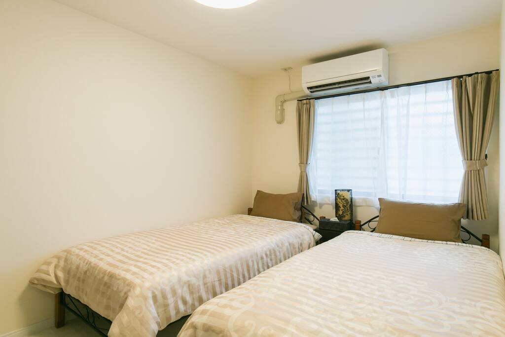 Bed room 1