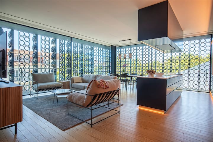 New Luxury Building in the heart of Cascais