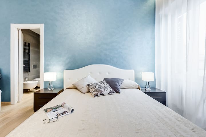 Vatican Brothers gallery image 2