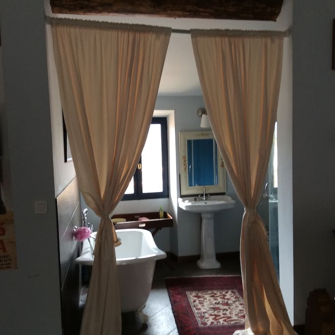 Ensuite bathroom