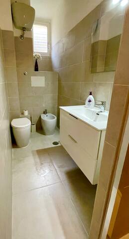 Apartment for 8 person, 10 minutes to Vaticano gallery image 4