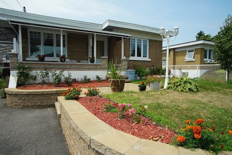 Successful Airbnb property: Cozy accommodation (basement) in Laval des Rapides in Laval Des Rapides