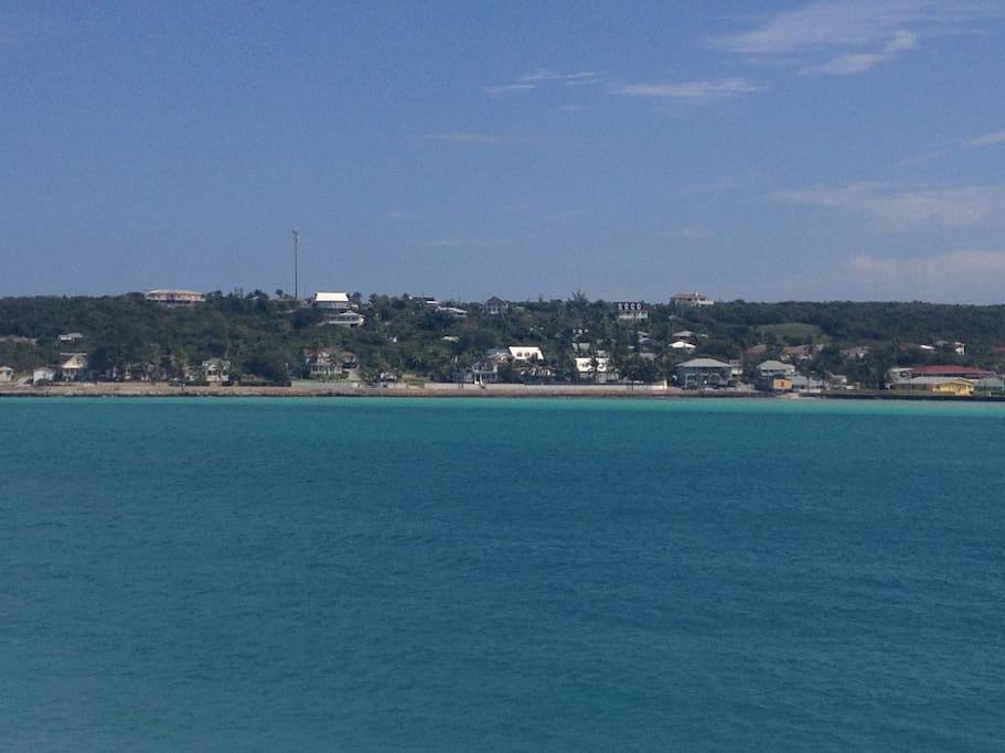 The local harbour (Governor's Harbour)