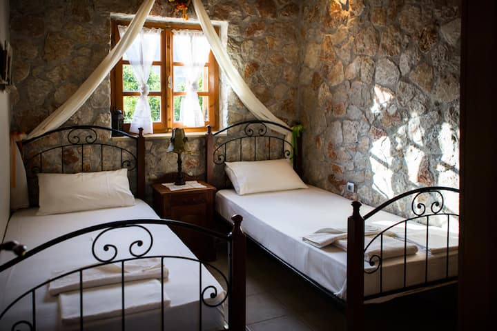 Private Villa with Swimming pool in Orange Groves